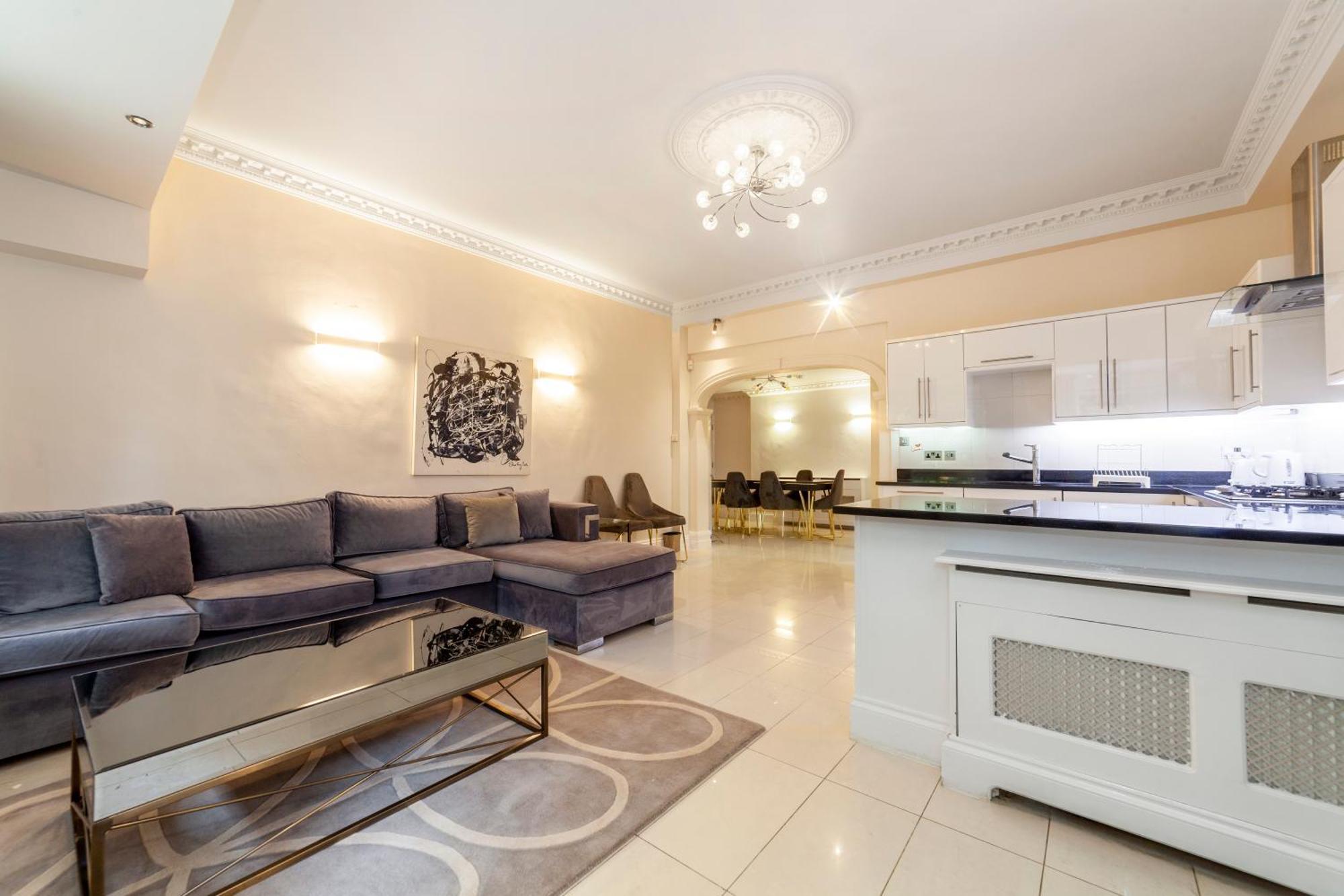 Apartment Captivating 3br Flat, 5 Min To Hyde Park