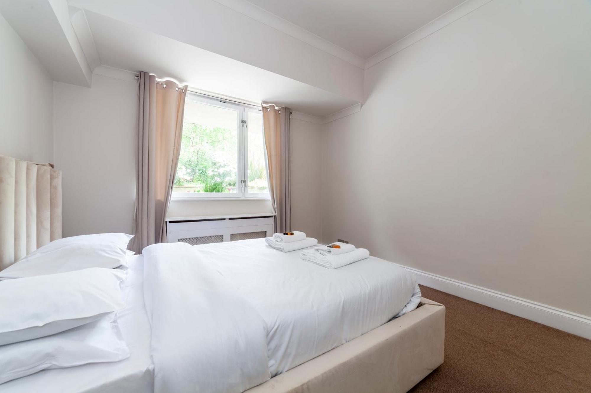 Apartment Captivating 3br Flat, 5 Min To Hyde Park